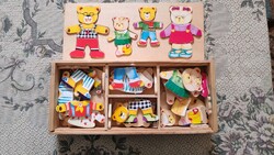 Macis kirakó, öltöztető fából 14x30 cm.