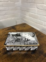 Hollóházi porcelán, Szász Endre Bonbonier 13,5 cm x 9 cm