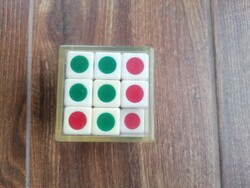 Retró logikai kockajáték