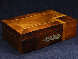 Intarziázott antik fa doboz kitűnő állapotban, a 20 szd. első feléből