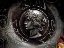 Gyönyörű szecessziós ón tál  23 cm-es átmérővel, kiváló állapotban