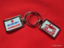 SUZUKI SAMURAI ELEGÁNS KÉT OLDALAS FÉM KULCSTARTÓ