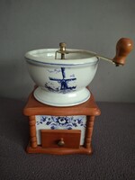 Retró stílusú kávédaráló