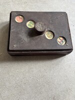 Antik kártyajáték-doboz / pontszámláló – bőr borítás, fa belső, piros posztóval AKCIÓ leírásban