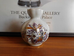 Lomonosov gerezdes, kézzel festett váza a szovjet időkből