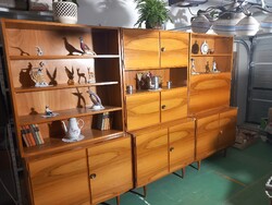 Eladó masszív állapotú retro szekrénysor a 60-70-es évekből