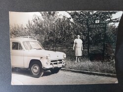 2x Régi fotó Moszkvics Budapest Hársmajor utca 12. előtt 1962