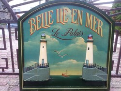 Nagyméretű,3 D-s dombormű fából készült,Belle-Île-en-Mer sziget fő kikötőjét ábrázolja. 77*79 cm