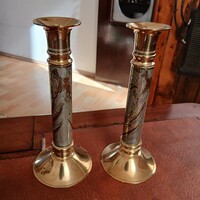 Elképesztő régi réz virágdíszes gyertyatartó pár (19,5x8,2 cm)