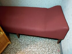 Régi rèzrugós dívàny/heverő