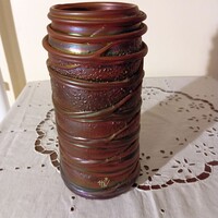 GYÜJTŐI KURIÓZUM! Horváth Márton: Rücskös talpú, bordó-barna váza az "Afrika" sorozatból Hibátlan!