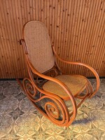 Thonet-stílusú hintaszék
