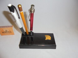 Retro sarló-kalapácsos íróasztali toll, ceruza tartó