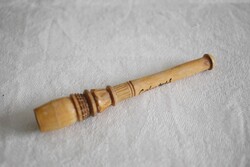 Faragott fa közepes szipka cigarettához , Galyatető , emléktárgy 9,8 cm