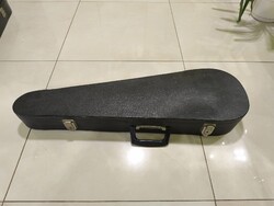 Eredeti gyári tokjában, megkímélt állapotú hegedű eladó