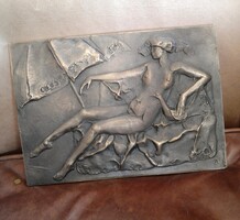 Fritz János (1947-) - Napozó nő, Bronz falikép jelzett 29x21cm