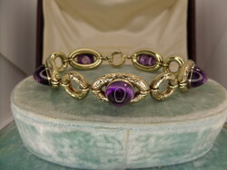 Antik arany kézi vésett karkötő hatalmas ametisztekkel