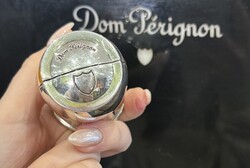Dom Pérignon x Christofle – Milleniumi Kiadás Ezüstözött Pezsgődugó Memóriakapszula Eredeti Dobozban