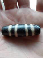 Tibeti Chung Dzi amulett kő