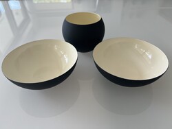 Vintage Ikea Glittrig kínálók fekete matt zománccal kívül, belül fényes vaníliaszínűvel