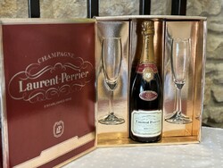 Vintage Laurent-Perrier Brut LP díszdoboz két pezsgőspohárral