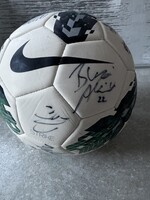 FTC,Fradi labda aláírásokkal 2010-2013 közötti.