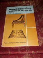 Gát Eszter Hangszerész szakmai ismeret zongora cimbalom