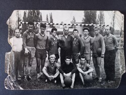 Régi fotó Vasas S.E. kézilabdacsapat Diósgyőrben Edzőtáborban 1954-ben