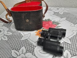 Orosz távcső dobozában