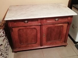 Régi komód, márványlappal