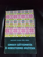 Somogyi szőttesminták és keresztszemes díszítések.