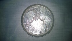 Ékszertartó tálka virágokkal -fém,ezüst szín, átm. 8 cm