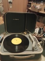 Vintage táska lemezjátszó