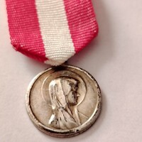 Nagyon ritka antik ezüstözött katolikus érem medál