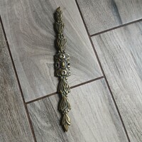 Csodás antik réz bútorveret, bútordísz (23,7x2,8 cm)