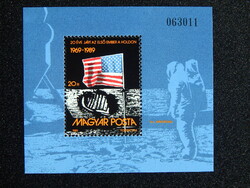 1989. Első ember a Holdon (II.) blokk**