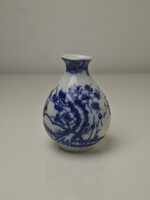 Régi virágzó cseresznyfa díszes keleti porcelán váza 6 cm