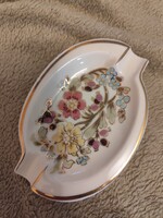 Jelzett Zsolnay hamutartó