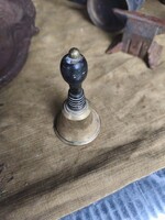 Cselédhívo csengő