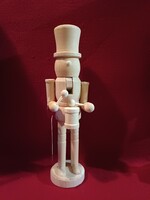 Diótörő figura kreatívoknak