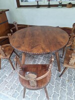 Elegáns Erdélyi stílusú fa ebédlőasztal székekkel