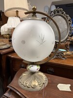  Olasz art deco stílusú asztali lámpa – szatinált üvegbúrával és porcelán betéttel