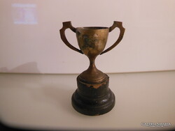 RÉZ - KUPA - 8 cm - MINIATŰR - 8,5 x 4,5 cm - ANGOL - ANTIK - FA TALP - HIBÁTLAN