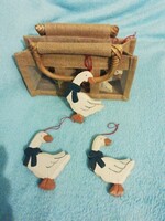 6 darab  népi liba lúd motívumos fa dekoráció  tartóban  szép hibátlan újszerű állapotú  Márton napi