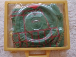 Retro rulett játék utazó műanyag táskájában