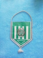 Régi retró 75 éves évfordulóra Ferencváros FTC focis  zászló relikvia falra centik a képeken