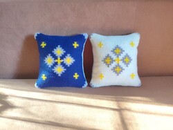 'ÉJFÉLI NAPSÜTÉS' kézzel szőtt díszpárna garnitúra kézzel festett gyapjú fonalból