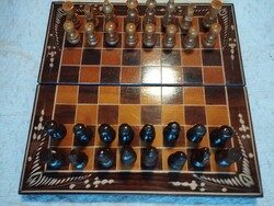 Régi sakk  készlet fából (összecsukható)