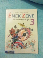 Singing and music workbook 3rd grade, Mozaik publisher 2011. Good condition