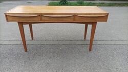 Mid century retró íróasztal Franz Ehrlich-től minimal design